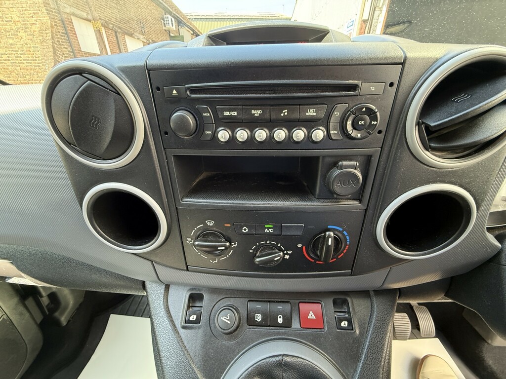 Citroen Berlingo Panel Van White #12