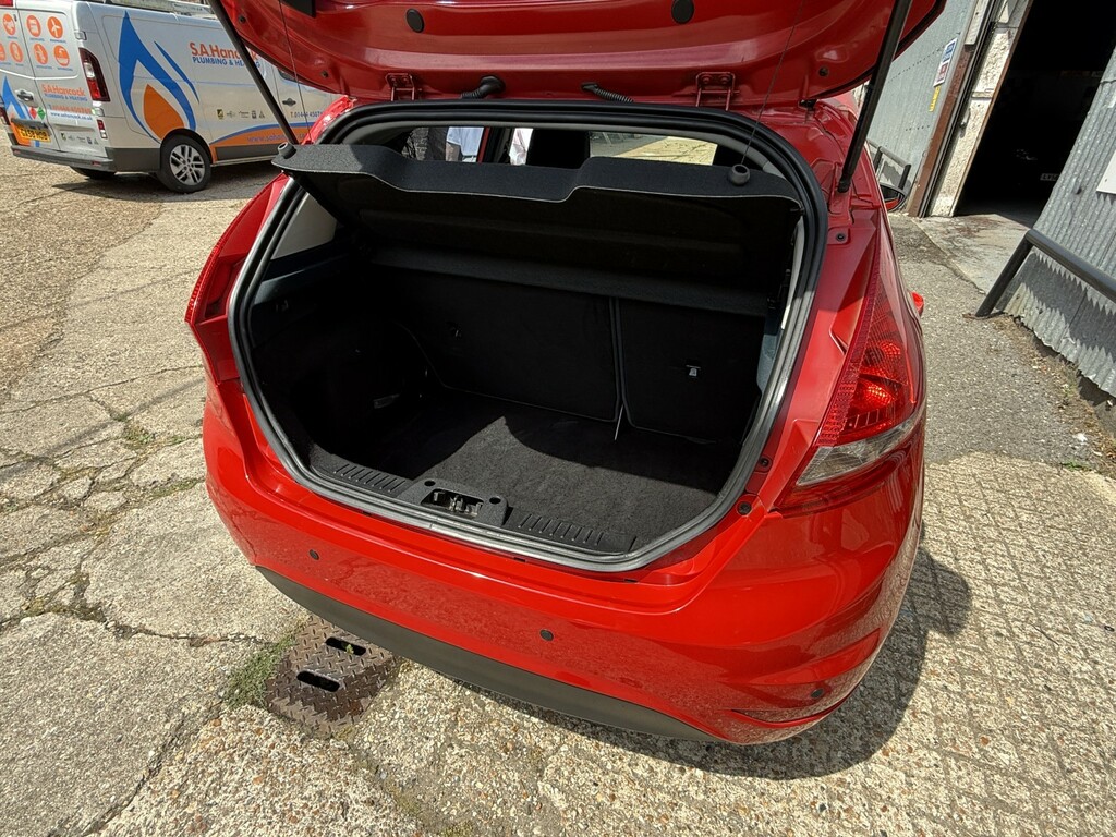 Ford Fiesta 1.25 Zetec Red #6
