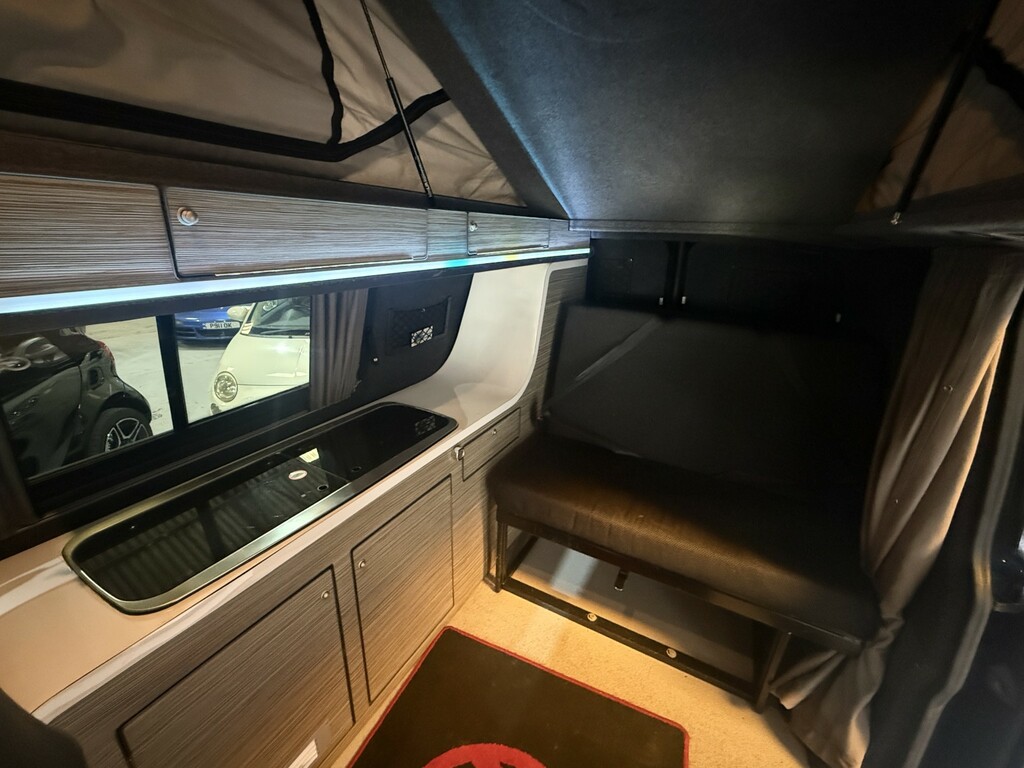 Volkswagen Transporter White #22