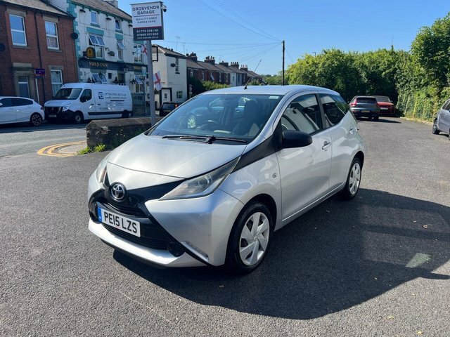 Toyota Aygo 2015 1.0 Vvt-i X-play Hatchback Silver #2