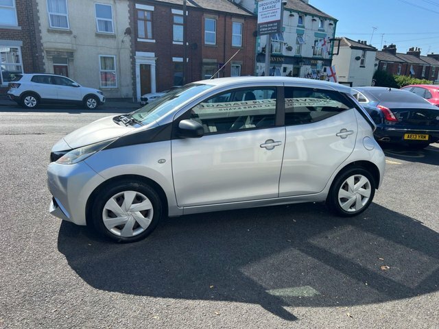 Toyota Aygo 2015 1.0 Vvt-i X-play Hatchback Silver #3