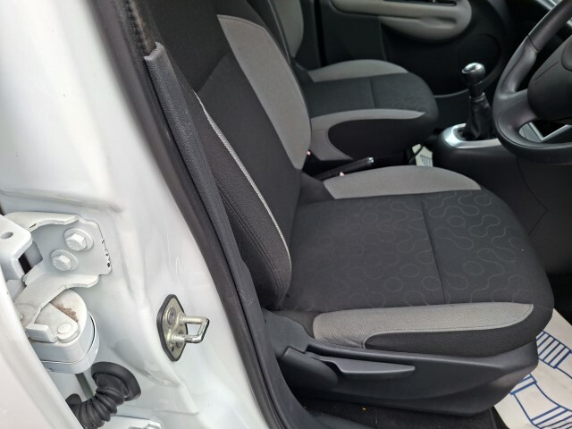 Citroen C3 Picasso Picasso 1.6 Vtr Plus Red #8