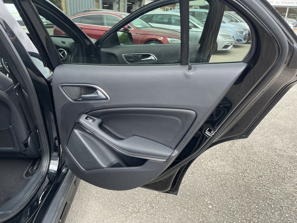 Mercedes-Benz GLA Class Suv Grey #20