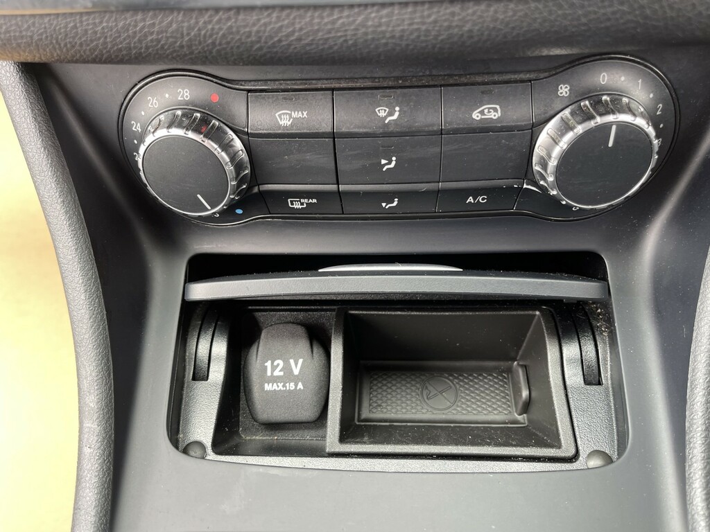 Mercedes-Benz GLA Class Suv Grey #38