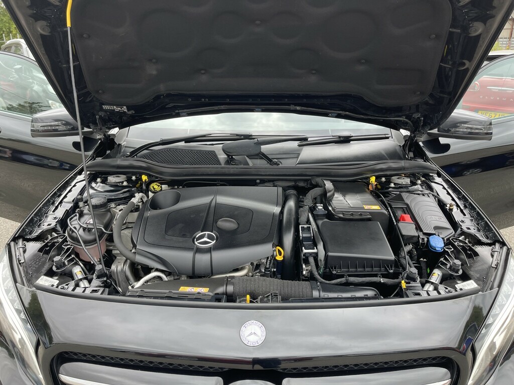 Mercedes-Benz GLA Class Suv Grey #40