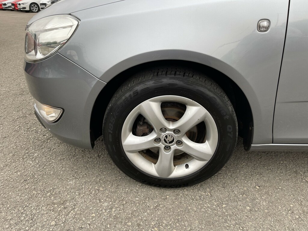 Skoda Fabia Monte Carlo Tech Tsi Red #13