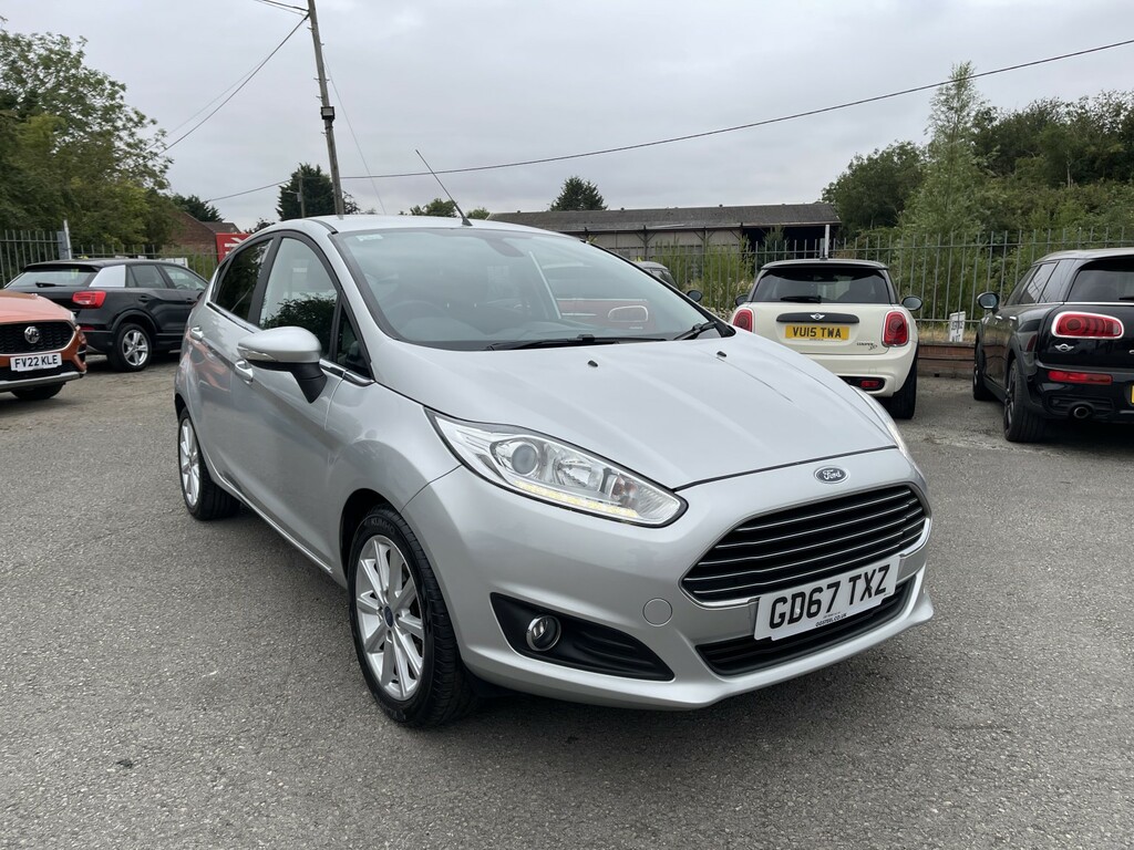 Ford Fiesta 1.0 T Ecoboost Titanium Silver
