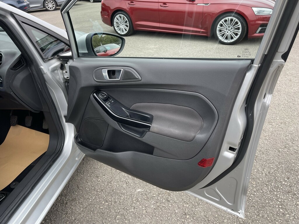 Ford Fiesta Zetec Black #14