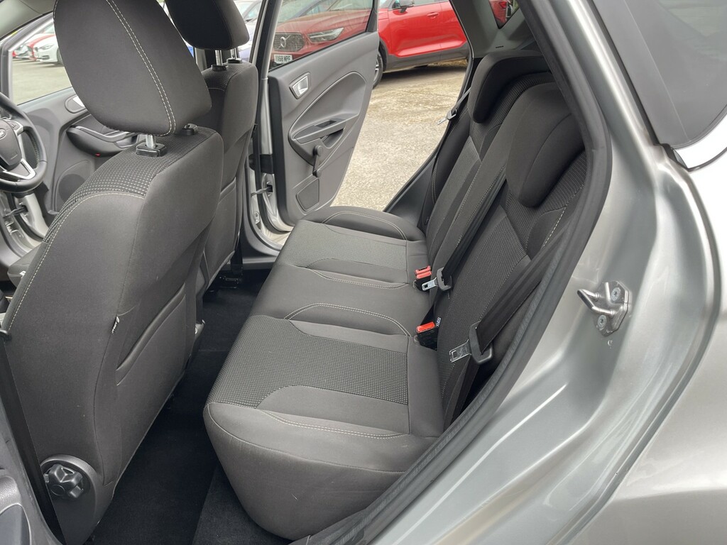 Ford Fiesta Zetec Black #19