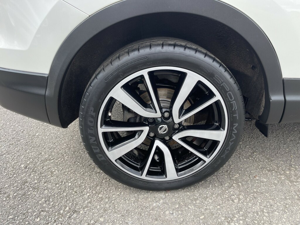 Nissan Qashqai Tekna Dig-t Silver #10