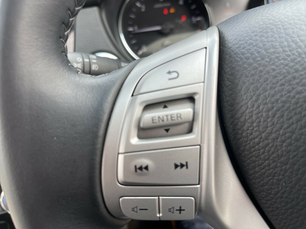 Nissan Qashqai Tekna Dig-t Silver #25