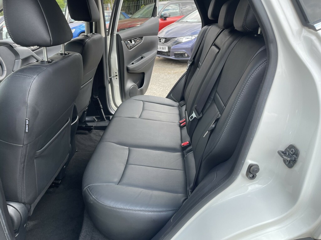 Nissan Qashqai Tekna Dig-t Silver #19