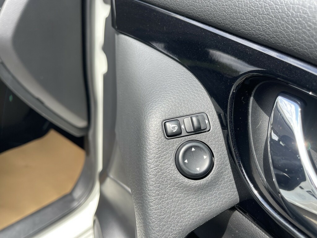 Nissan Qashqai Tekna Dig-t Silver #23