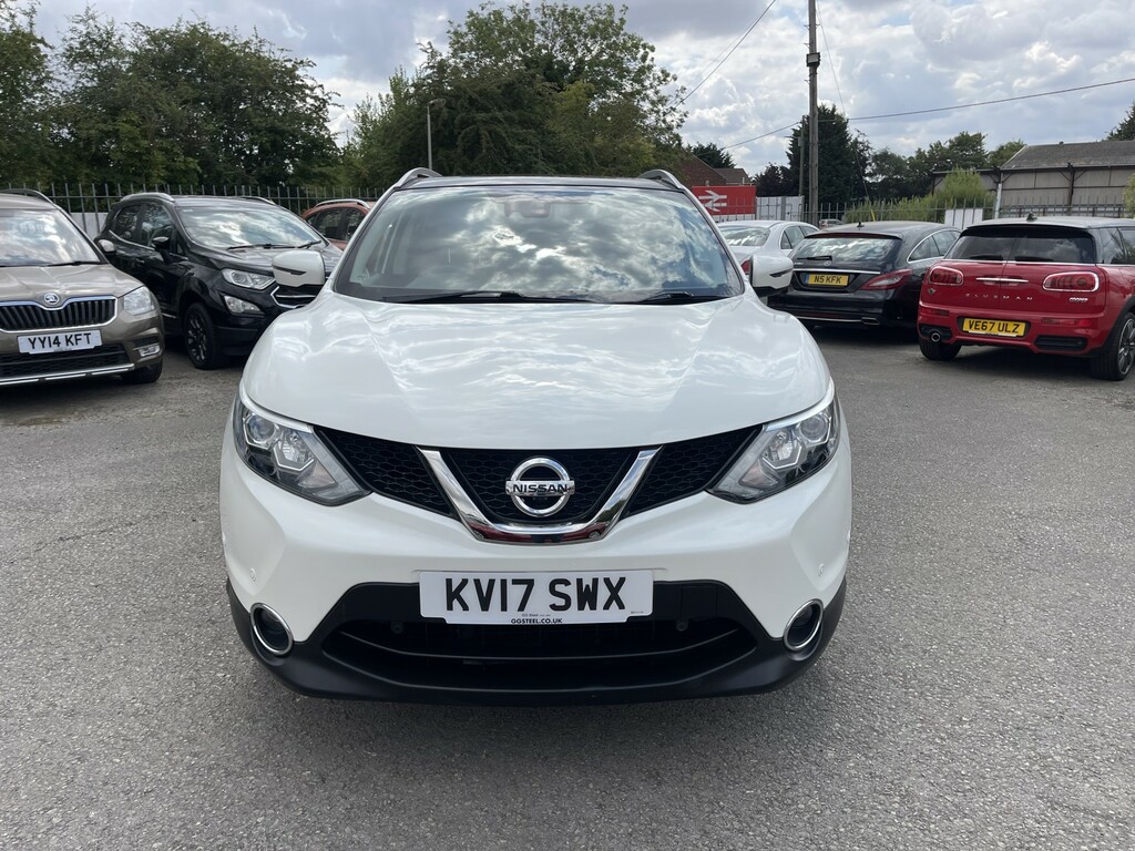 Nissan Qashqai Tekna Dig-t Silver #2