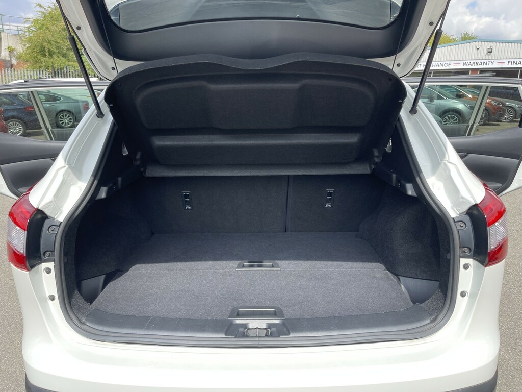 Nissan Qashqai Tekna Dig-t Silver #21
