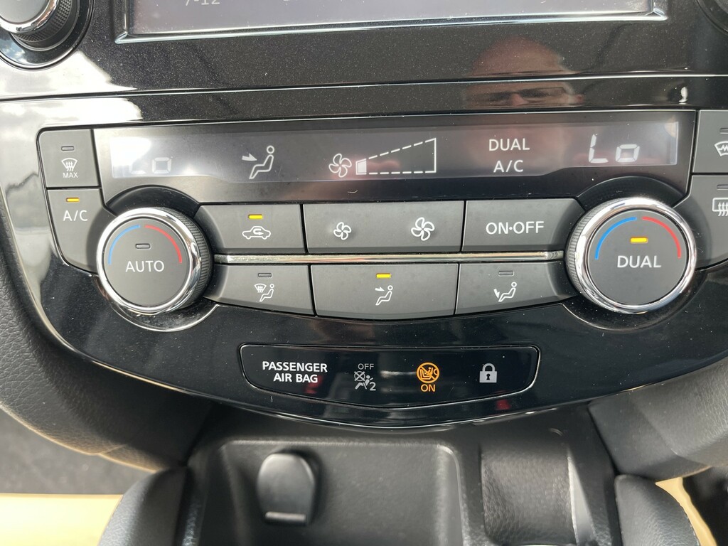 Nissan Qashqai Tekna Dig-t Silver #29