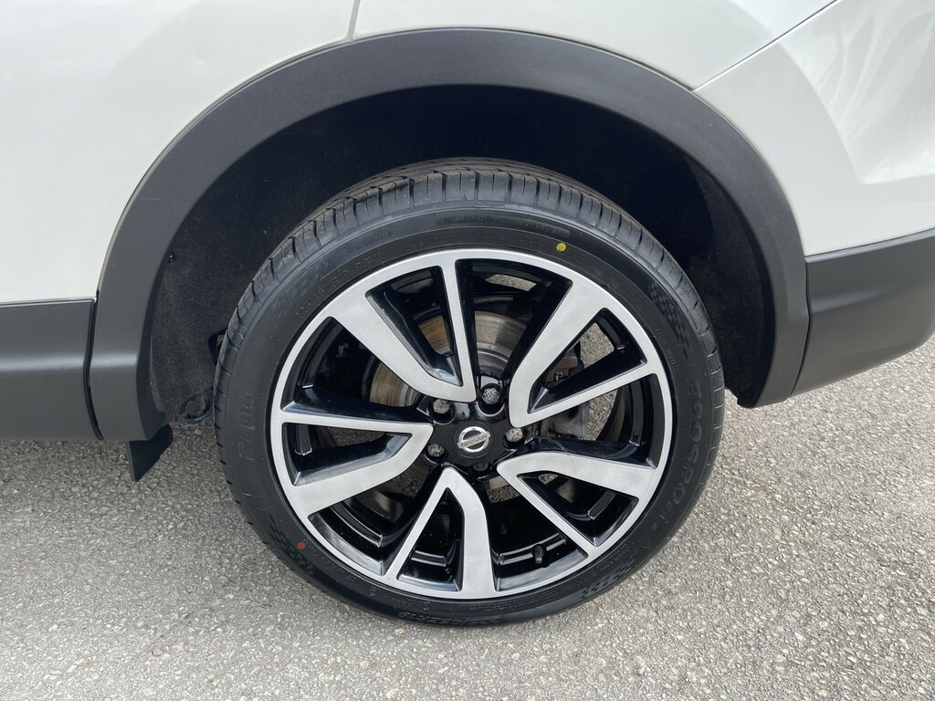Nissan Qashqai Tekna Dig-t Silver #11