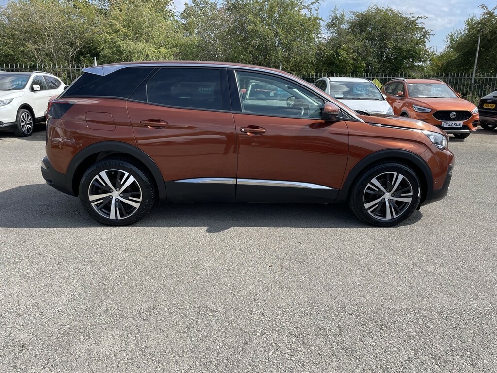 Peugeot 3008 1.6 Bluehdi Allure Brown #4