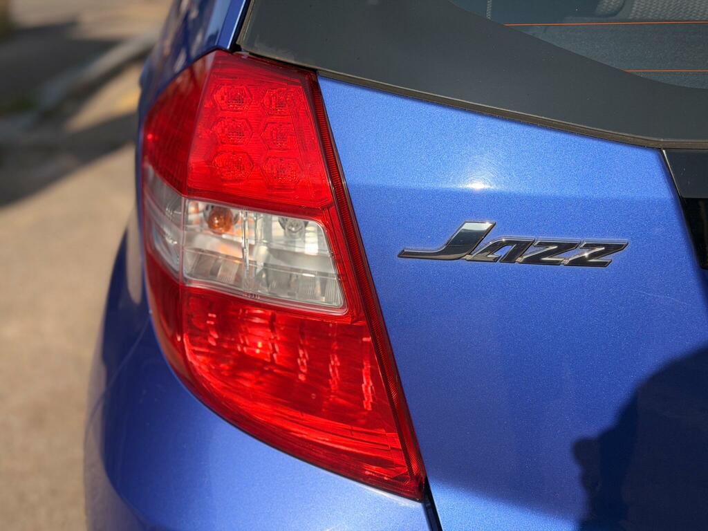 Honda Jazz Hatchback I-vtec Es 201111 Silver #28
