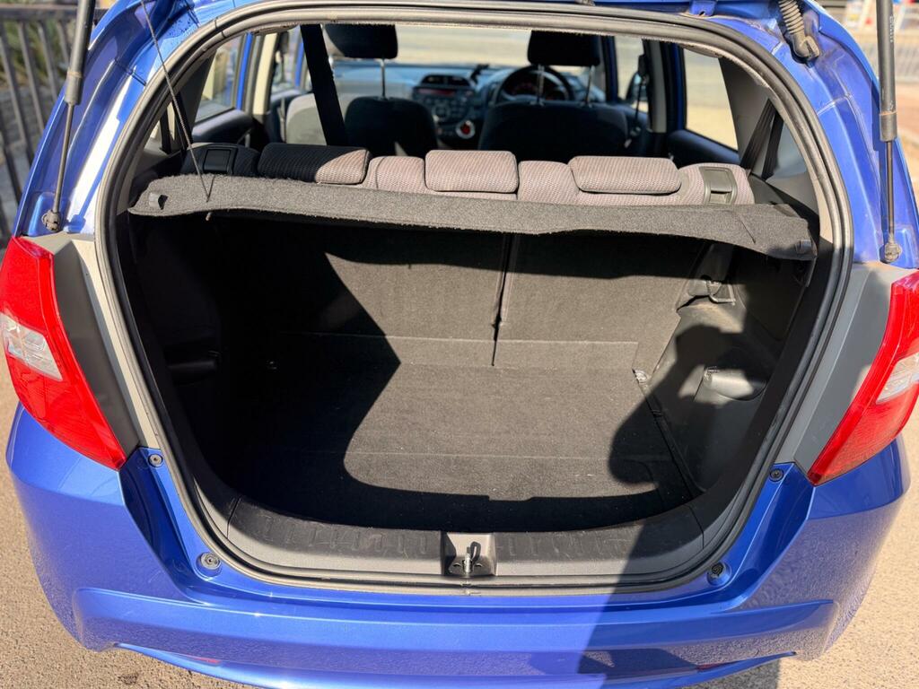 Honda Jazz Hatchback I-vtec Es 201111 Silver #25