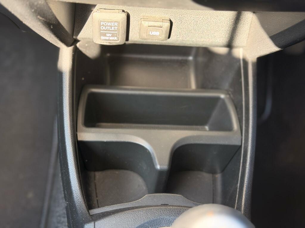 Honda Jazz Hatchback I-vtec Es 201111 Silver #33