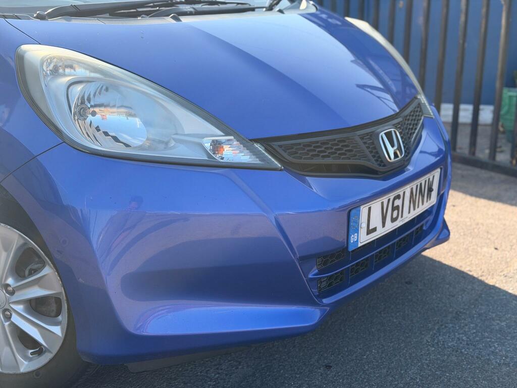 Honda Jazz Hatchback I-vtec Es 201111 Silver #29