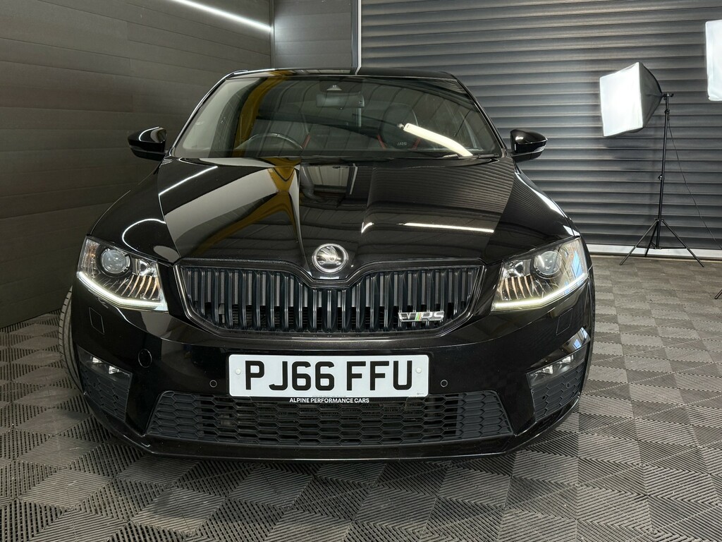 Skoda Octavia 2.0 Tsi Vrs 230 Black #3