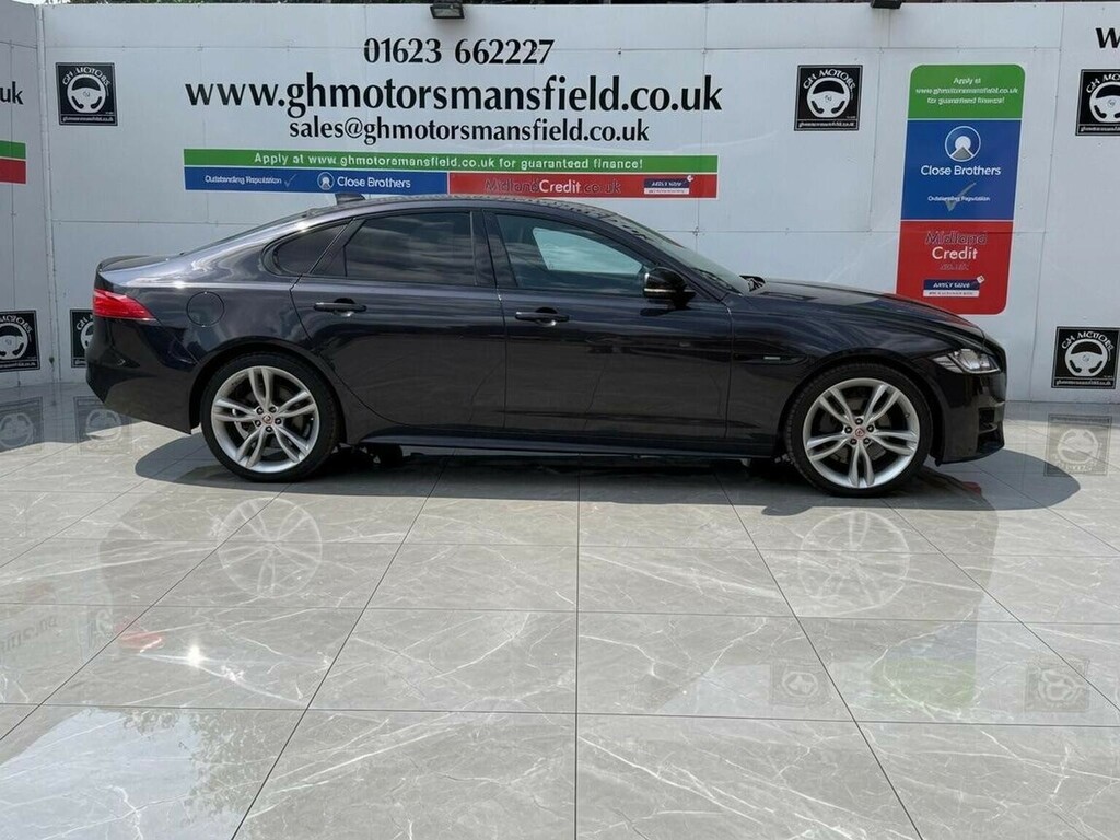 Jaguar XF Saloon 2.0D R-sport Euro 6 Ss 201767 MJ67VFH Black #4