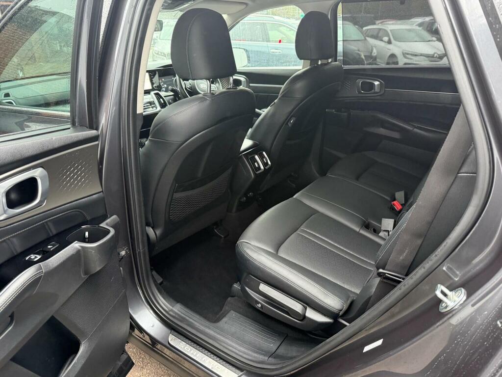 Kia Sorento 3 White #40