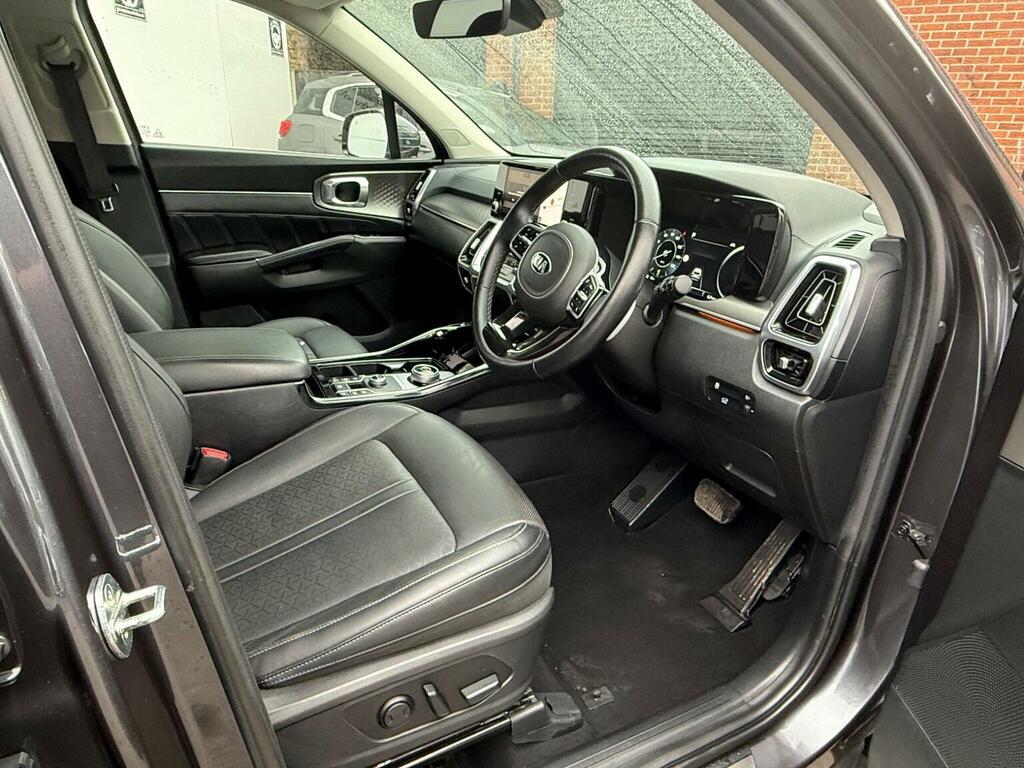 Kia Sorento 3 White #43
