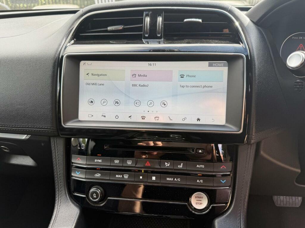 Jaguar F-Pace 2018 2.0 D180 Portfolio Suv Awd Eu Grey #12