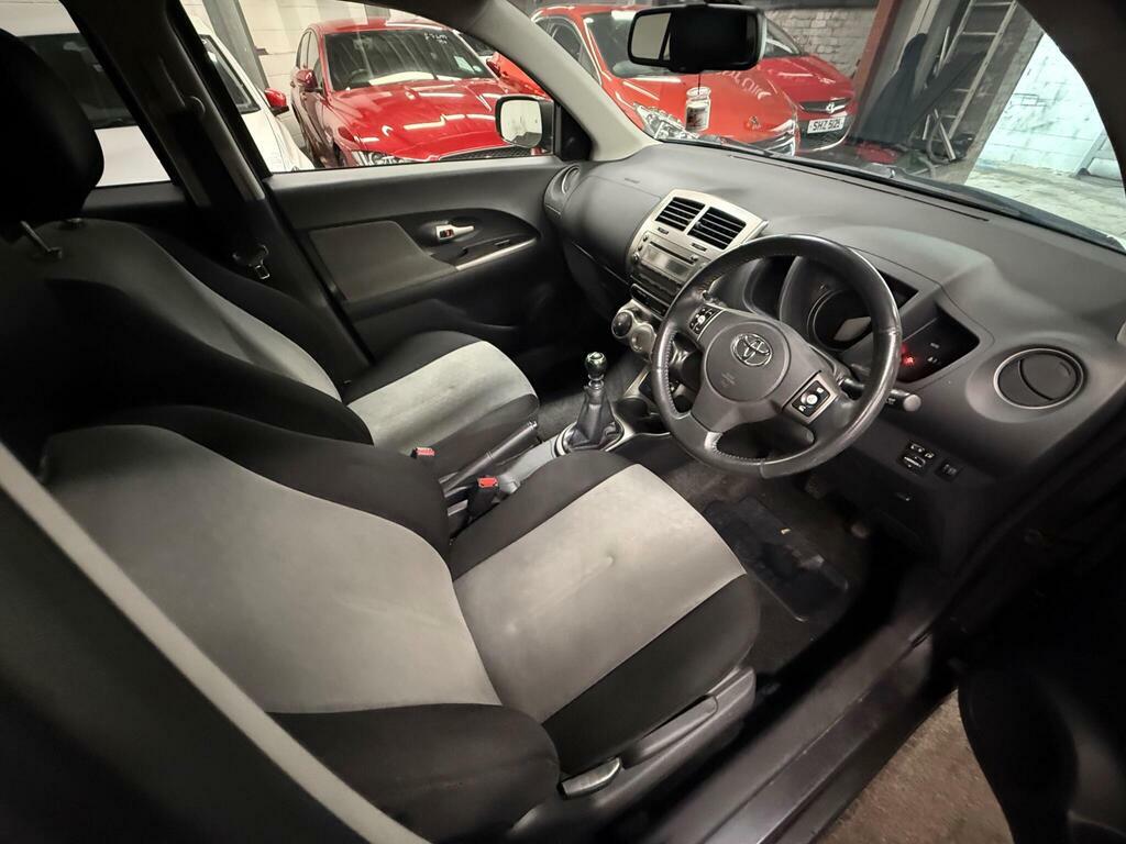 Toyota Urban Cruiser 1.4 D-4d 4Wd Euro 5 Grey #5
