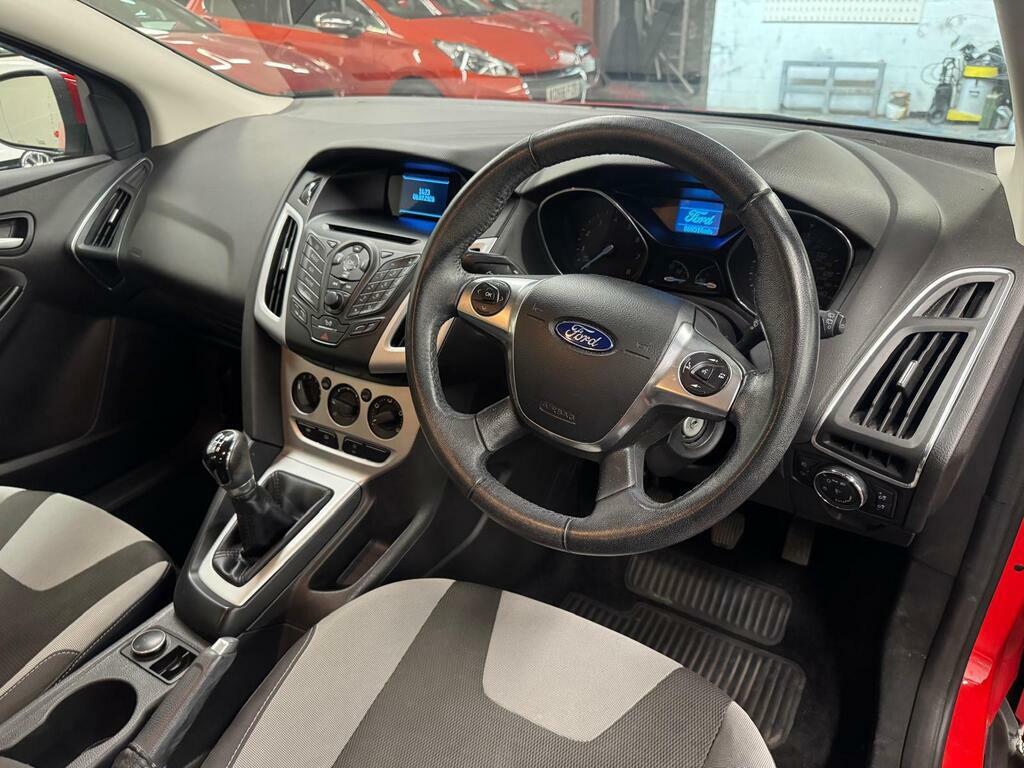 Ford Focus 1.6 Tdci Zetec Estate Euro 5 S White #8