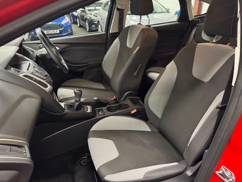 Ford Focus 1.6 Tdci Zetec Estate Euro 5 S White #12