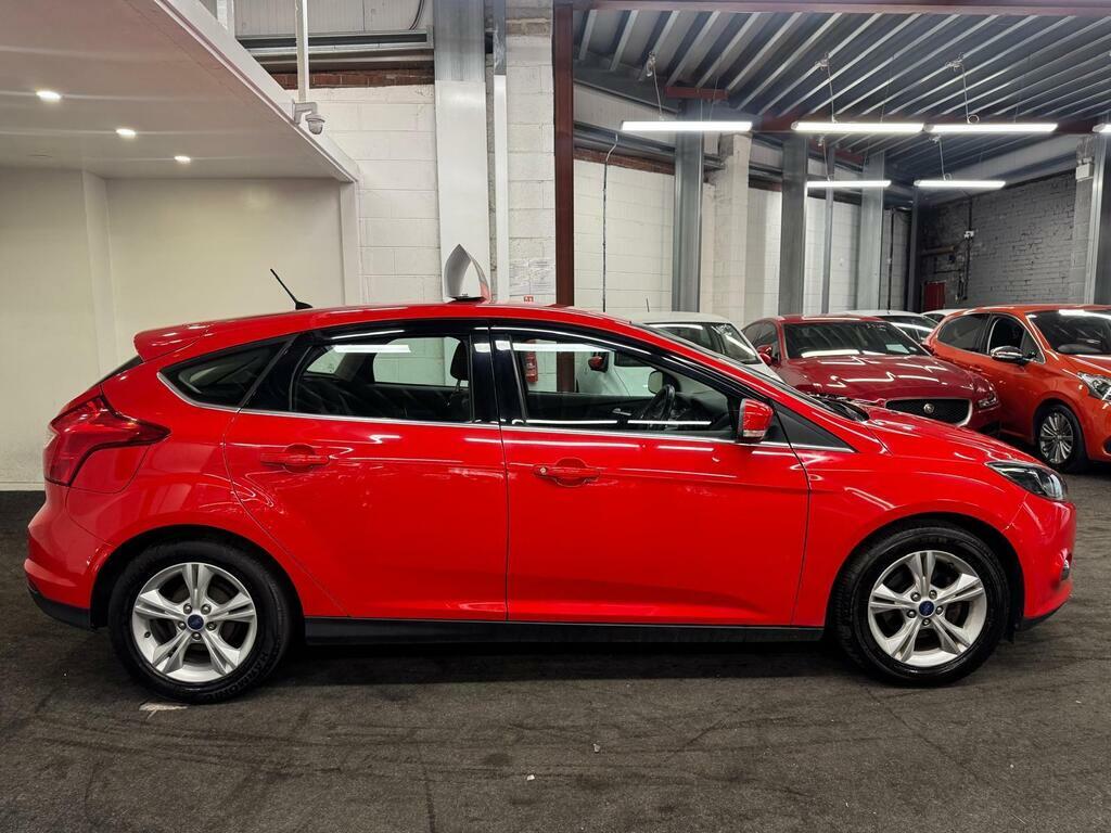 Ford Focus 1.6 Tdci Zetec Estate Euro 5 S White #3