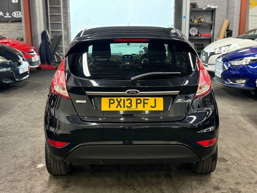 Ford Fiesta Zetec Red #5