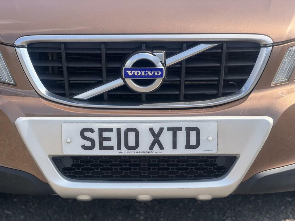 Volvo XC60 2.4 D5 Se Lux Geartronic Awd Euro 4 Brown #4