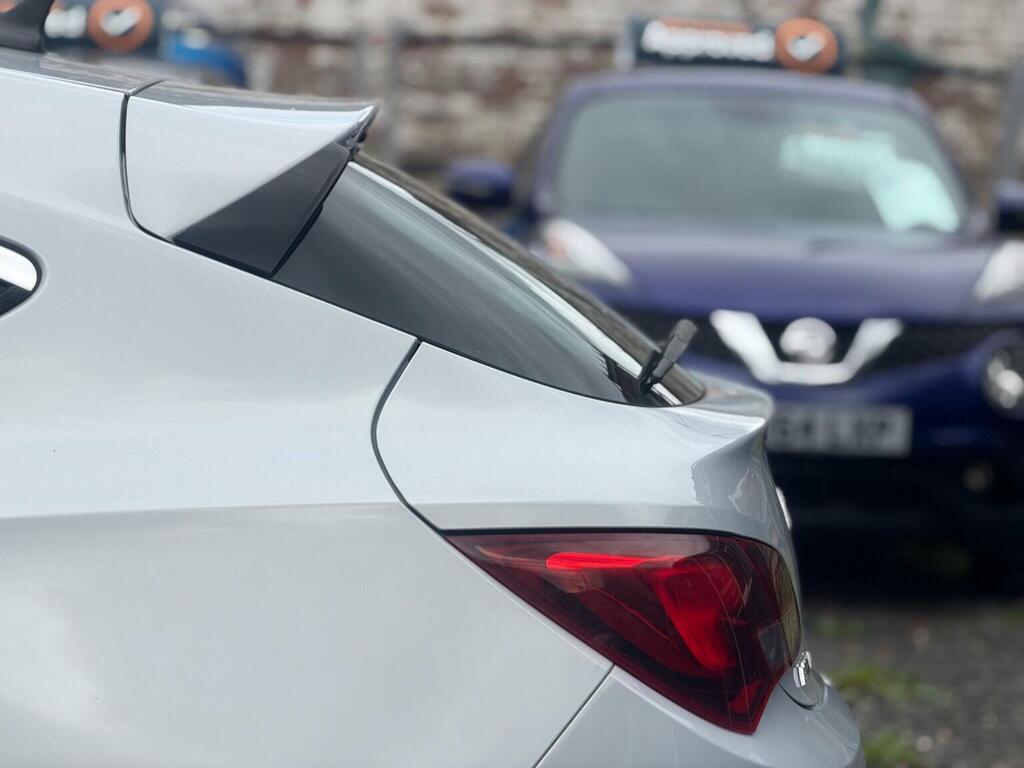 Vauxhall Astra GTC 1.6L Sri Red #16