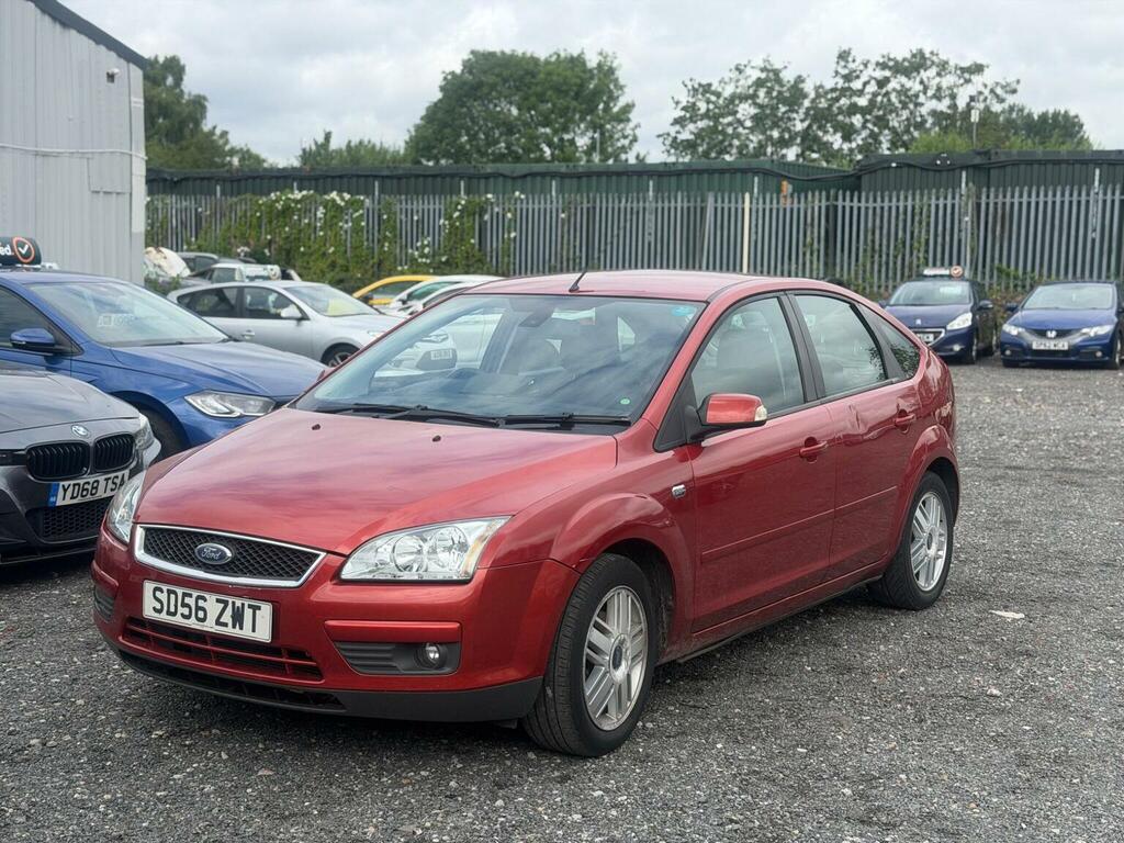 Ford Focus 1.8 Zetec Climate Hatchback 169 Red #3