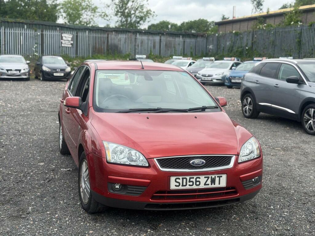Ford Focus 1.8 Zetec Climate Hatchback 169 Red #4