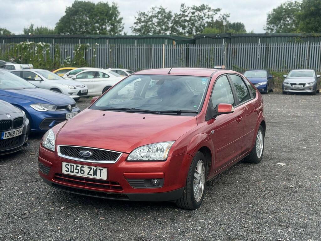 Ford Focus 1.8 Zetec Climate Hatchback 169 Red #6