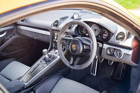 Porsche 718 Cayman Coupe 4.0 Gt4 Euro 6 Ss 202020 Yellow #56