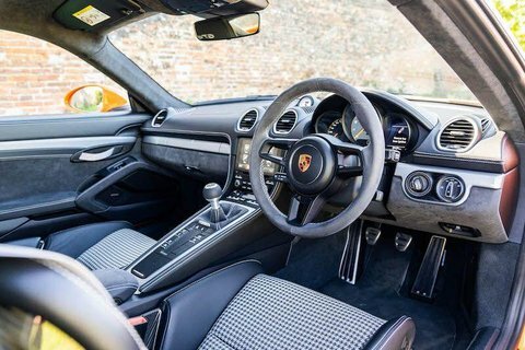 Porsche 718 Cayman Coupe 4.0 Gt4 Euro 6 Ss 202020 Yellow #60