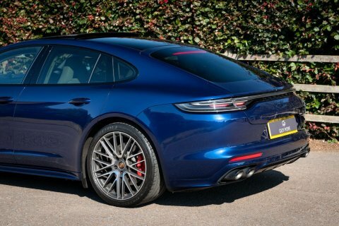 Porsche Panamera 4.0T V8 Gts Blue #6