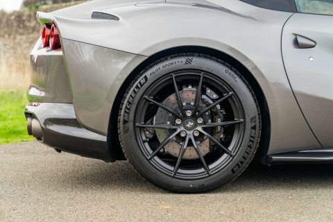 Ferrari 812 Superfast Superfast  #25