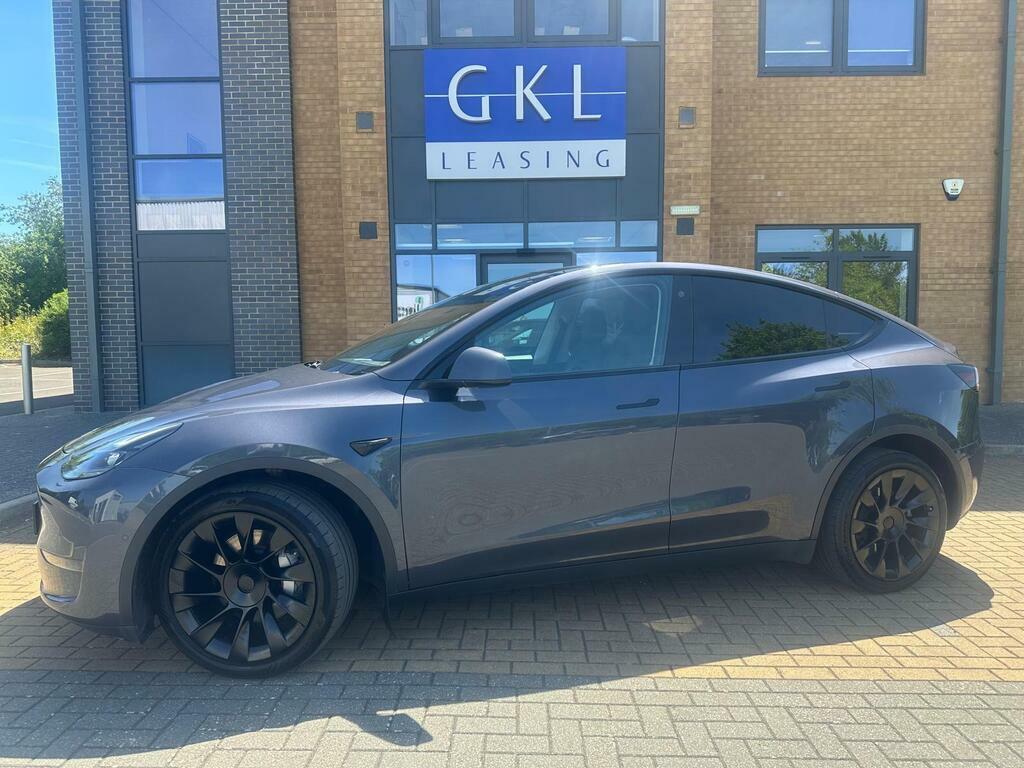 Tesla Model Y Dual Motor Long Range 4Wde BT22WTR Grey