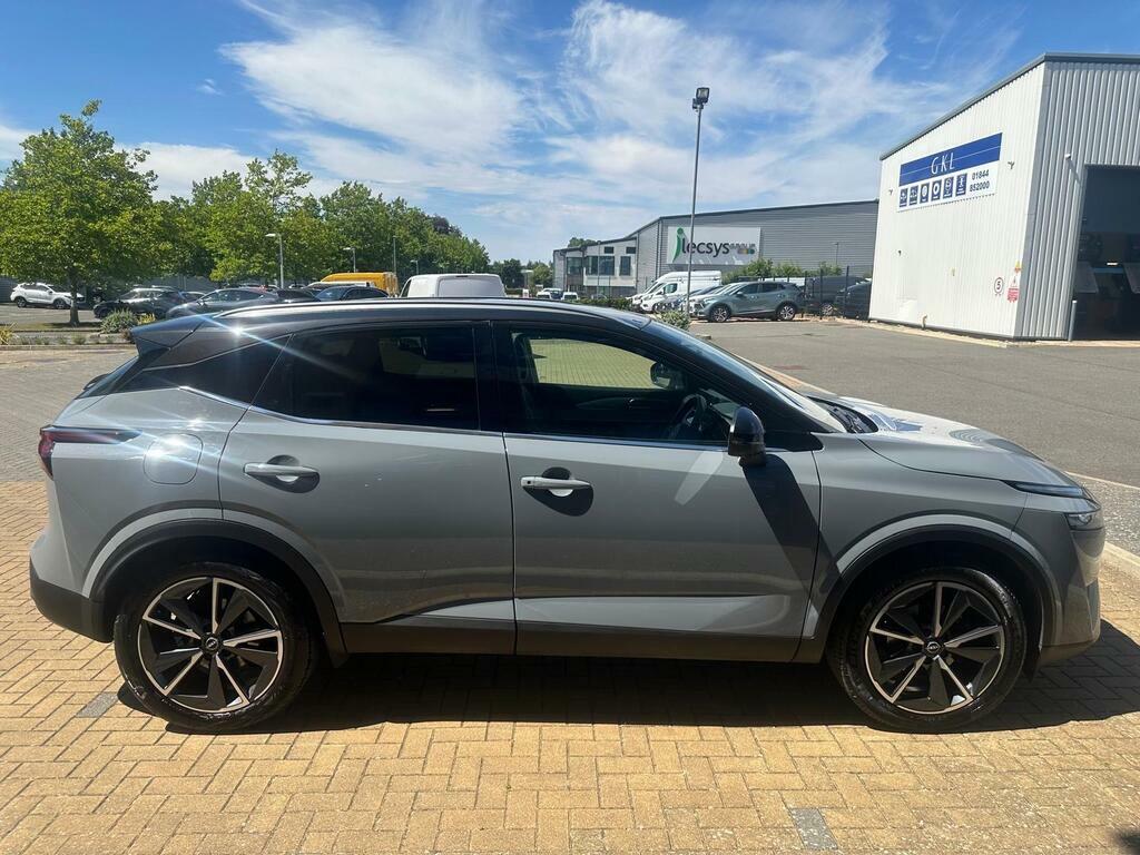 Nissan Qashqai 1.3 Dig-t Mh 158 Tekna Black #12
