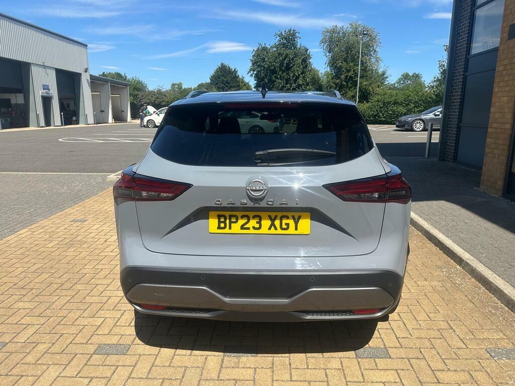 Nissan Qashqai 1.3 Dig-t Mh 158 Tekna Black #8