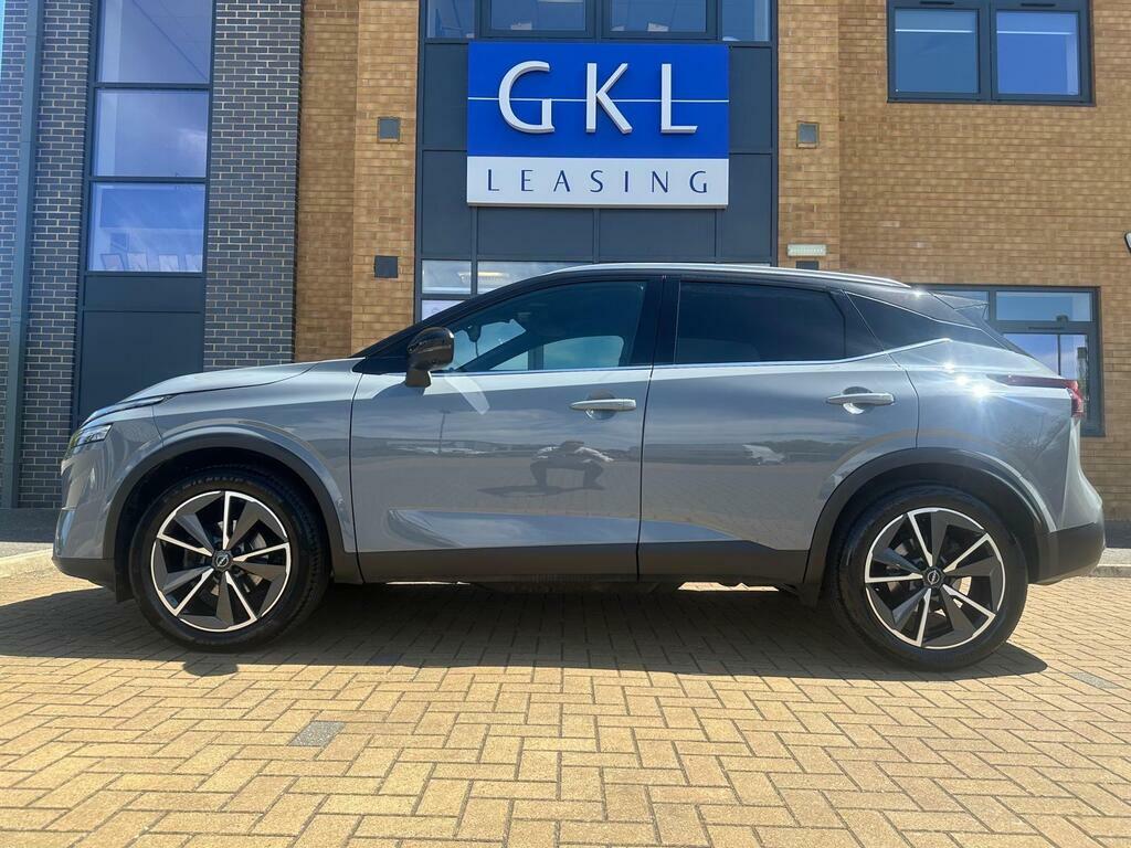 Nissan Qashqai 1.3 Dig-t Mh 158 Tekna Black #6