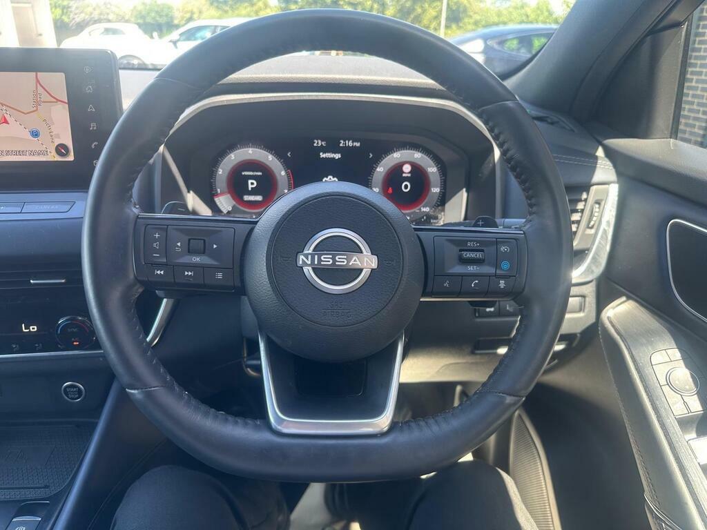Nissan Qashqai 1.3 Dig-t Mh 158 Tekna Black #20